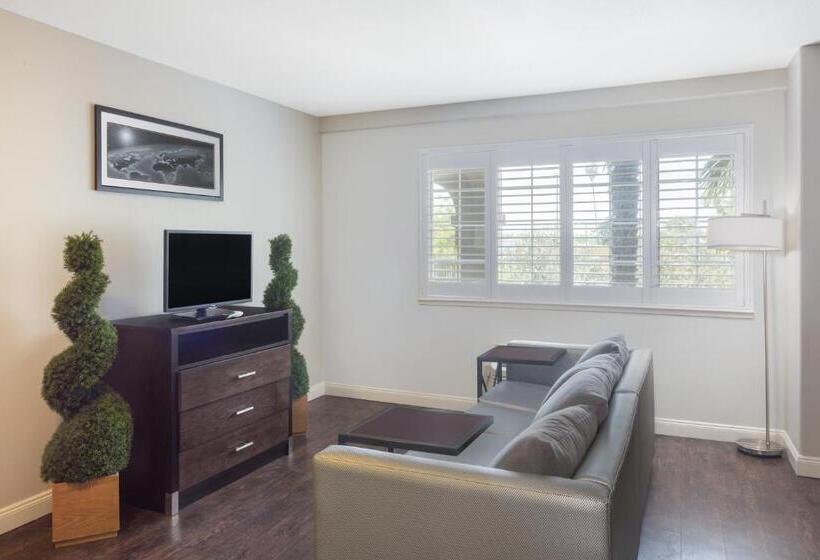 Студио Стандарт Кровать Кинг, Baymont By Wyndham Modesto Salida