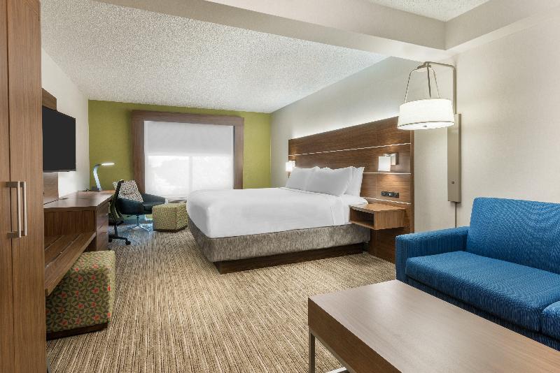 Люкс Кровать Кинг, Holiday Inn Express Hotel & Suites Bentonville, An Ihg
