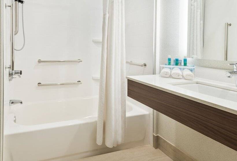 Номер Стандарт, Holiday Inn Express Hotel & Suites Bentonville, An Ihg