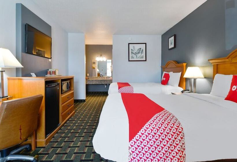 스탠다드 룸 더블 침대 2개, Lake Park Inn Express