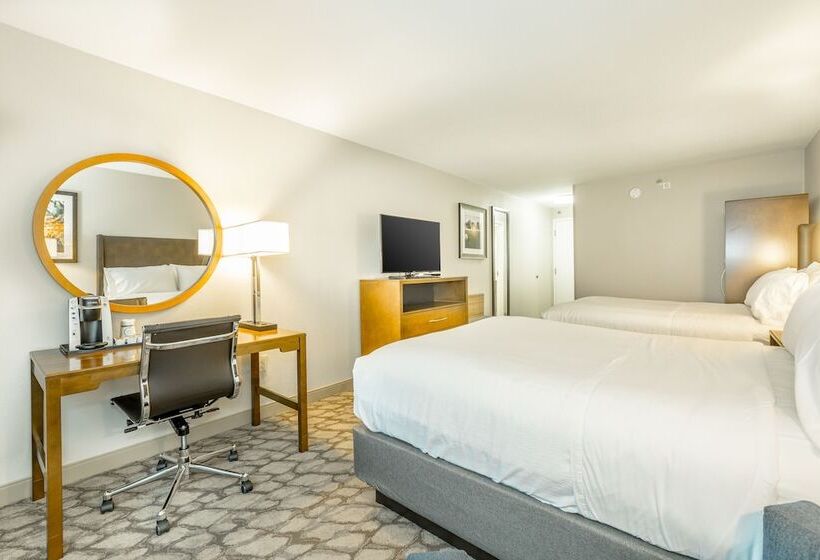 Номер Стандарт 2 Двуспальные Кровати, Holiday Inn Hotel And Suites Peachtree City, An Ihg
