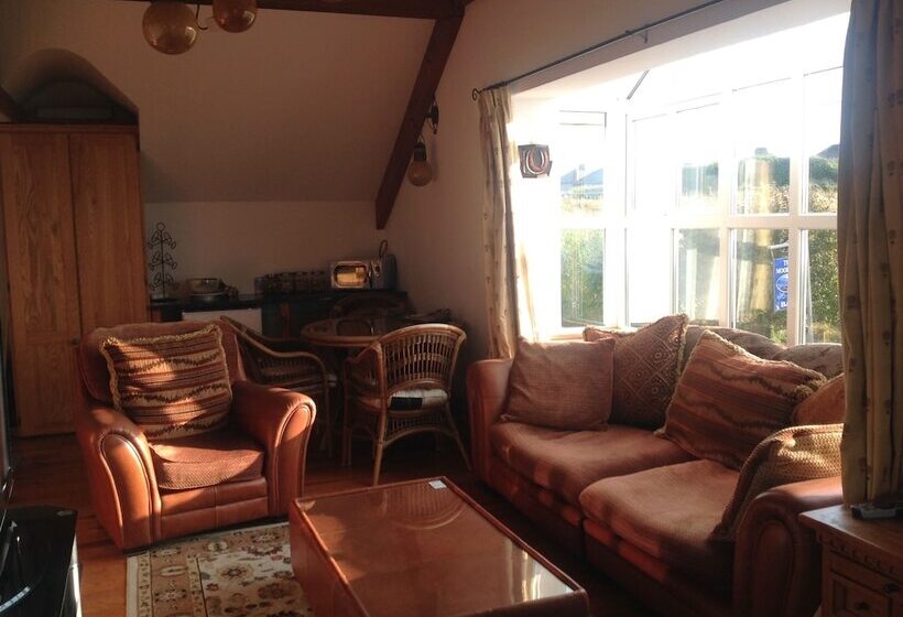 带1个卧室的带海景的公寓, The Moorings B&b