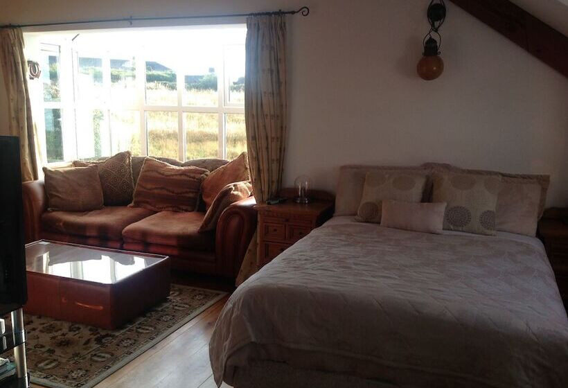 带1个卧室的带海景的公寓, The Moorings B&b