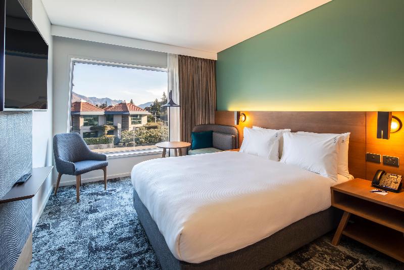 스탠다드 룸 산 전망, Holiday Inn Express & Suites Queenstown, An Ihg