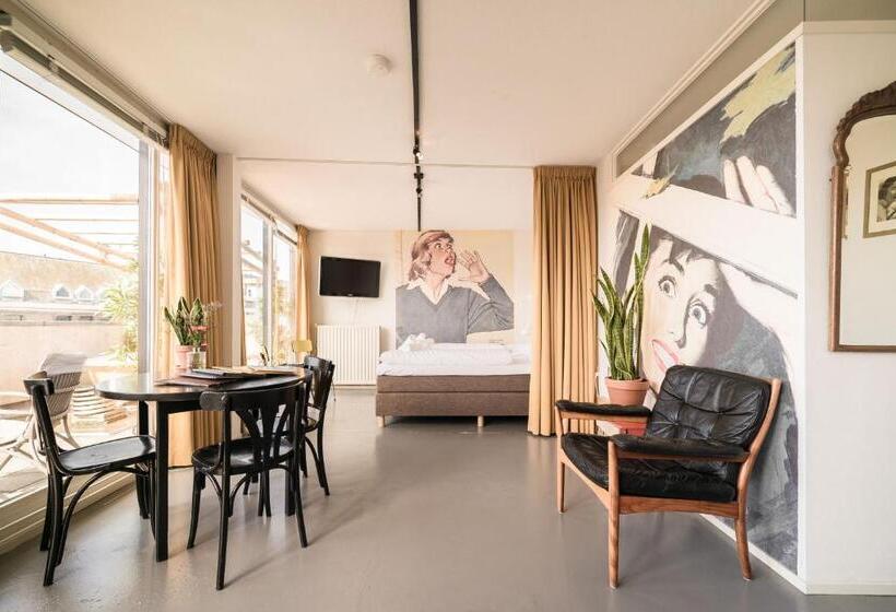 수피리어 트리플 룸, Pink Flamingo Boutique Hostel