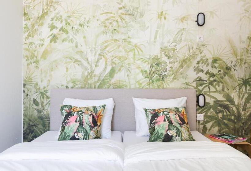 기본룸, Pink Flamingo Boutique Hostel