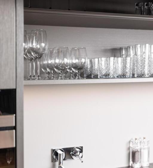 Апартаменты 3 Спальни, Going Triple A Apartments West