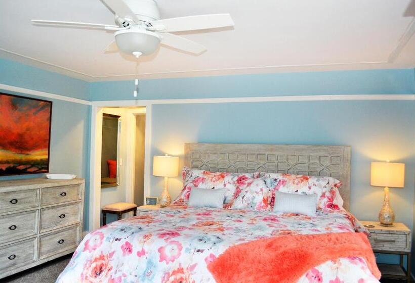 Трехместный Номер Deluxe, John Henry Bed & Breakfast