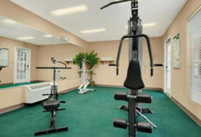 Номер Стандарт Адаптированный для Инвалидов, Baymont By Wyndham Tuscaloosa