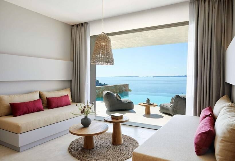 Suite Familiar, Elix, Mar Bella Collection