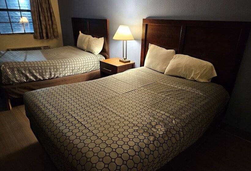 Номер Стандарт 2 Двуспальные Кровати, Knights Inn   Lithonia