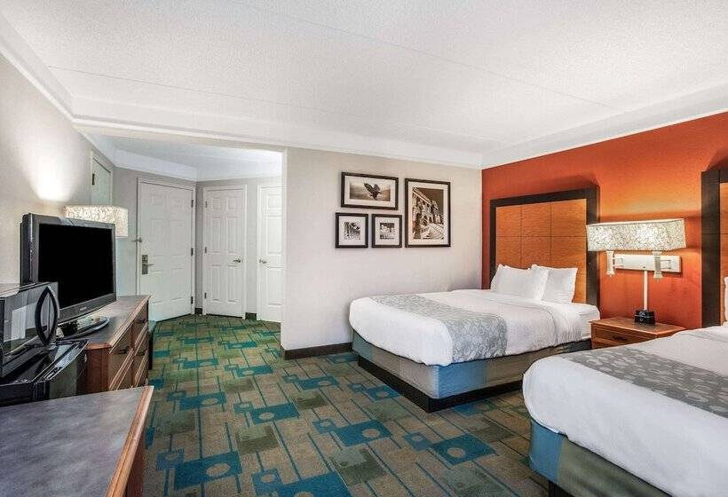 Номер Deluxe, La Quinta By Wyndham Greensboro Nc