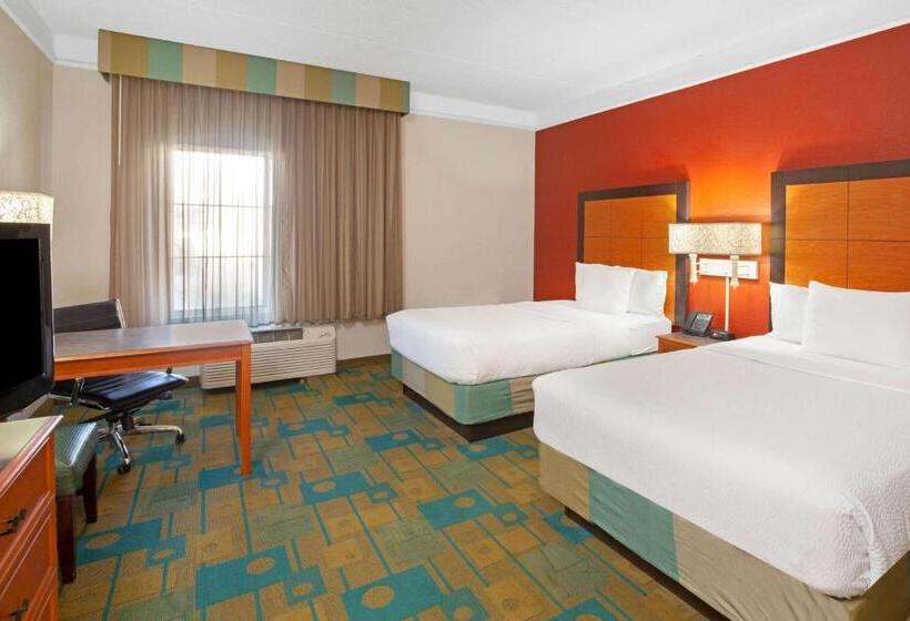 Номер Стандарт 2 Двуспальные Кровати, La Quinta By Wyndham Houston Galleria Area