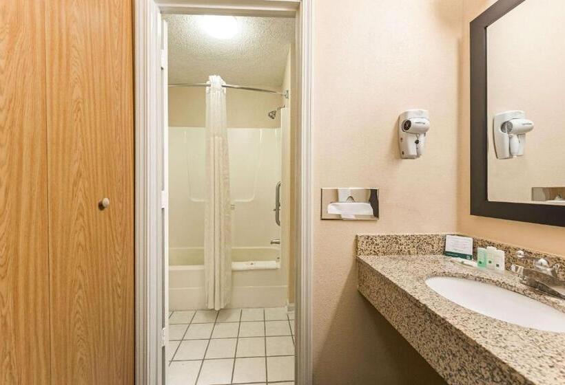Номер Стандарт, Quality Inn & Suites
