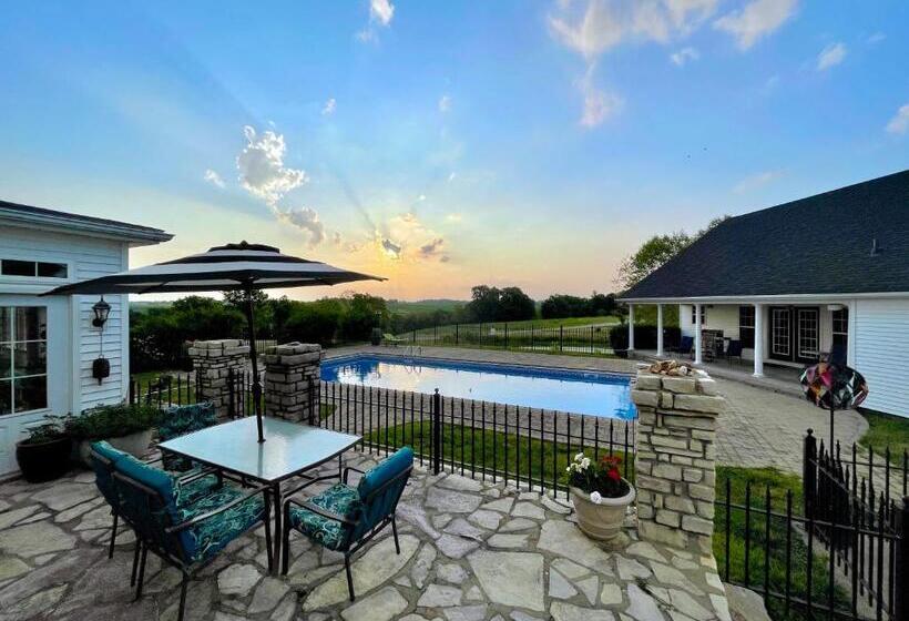스탠다드 스튜디오 킹침대, Wildflower Ranch Inn