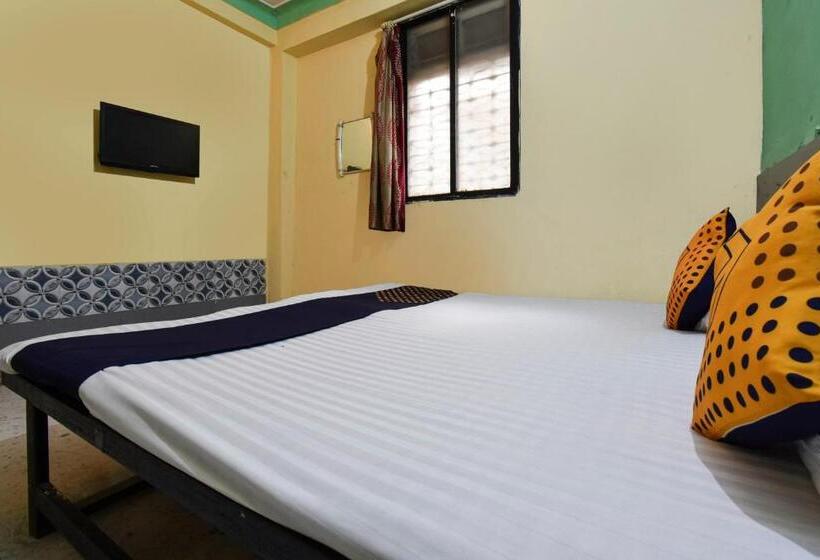 Трехместный Номер Классика, Spot On 64570 Hotel Deepali Lodging
