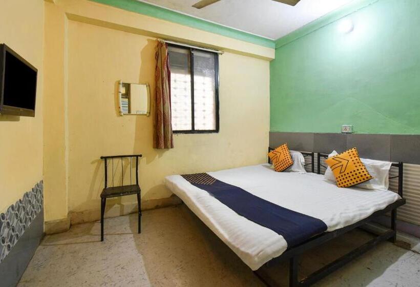 Трехместный Номер Классика, Spot On 64570 Hotel Deepali Lodging