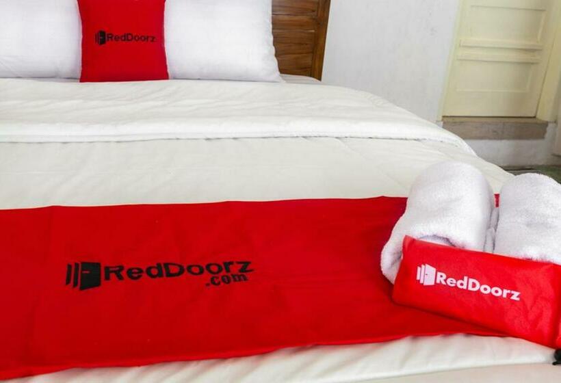 Номер Стандарт, Reddoorz Syariah Near Titik Nol Yogyakarta