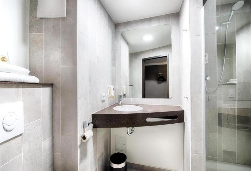 标准三人间, B&b Hotel Wetzlar