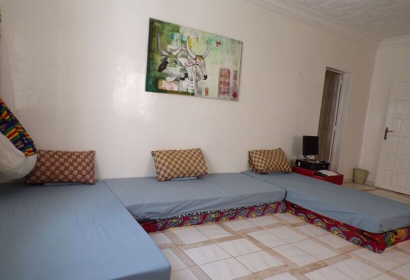 اتاق خانوادگی, Le Triskell Auberge   Hostel