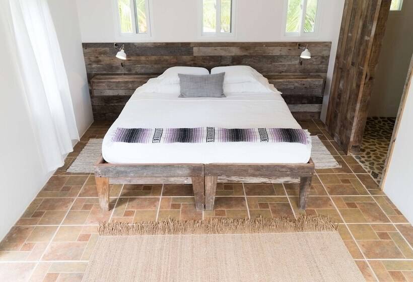 Хижина, Thatch Caye, A Muy Ono Resort