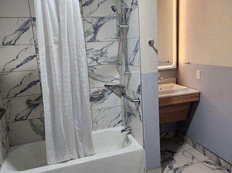 Люкс Адаптированный для Инвалидов, Best Western Buffalo Inn & Suites