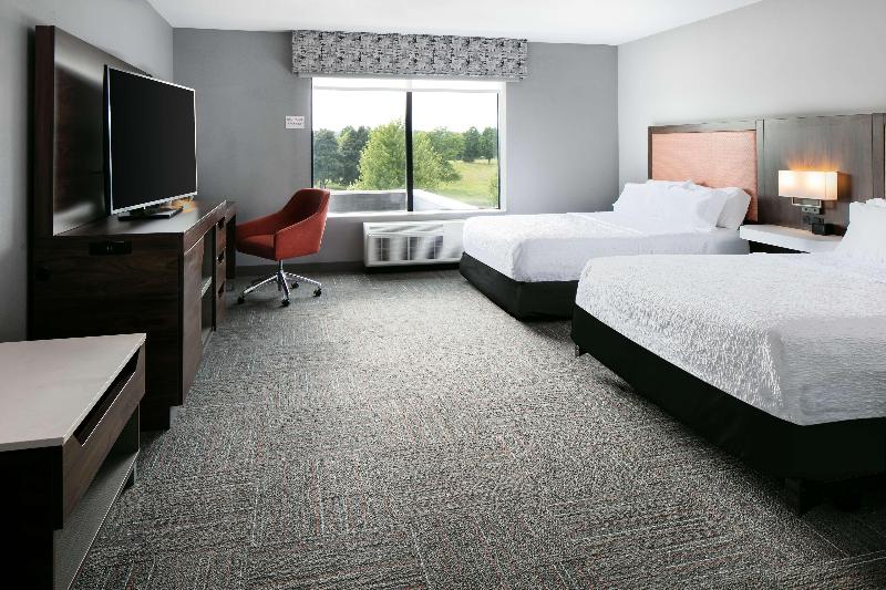 带大床的标准间, Doubletree By Hilton Los Angeles  Norwalk