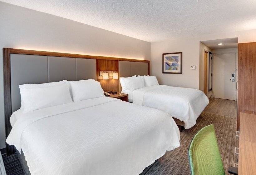 스탠다드 룸 더블 침대 2개, Holiday Inn Express & Suites West Long Branch   Eatontown, An Ihg