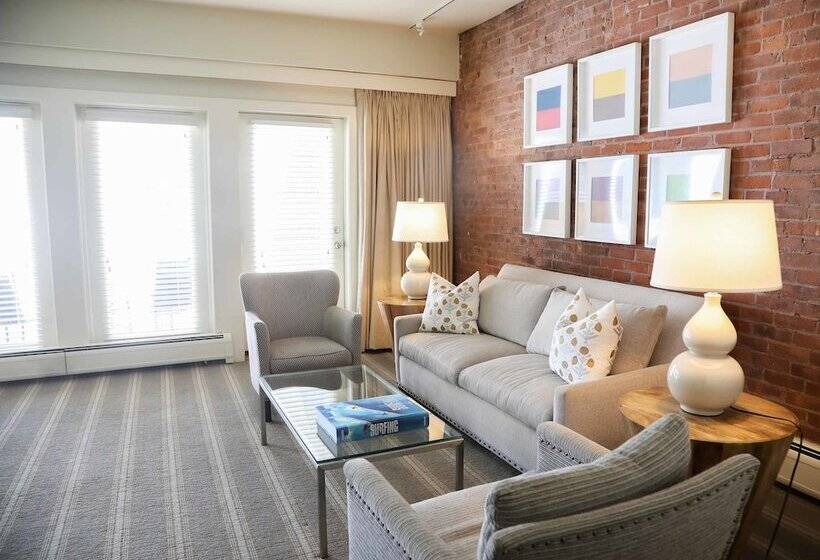 Люкс Повышенной Комфортности, Mill Street Inn