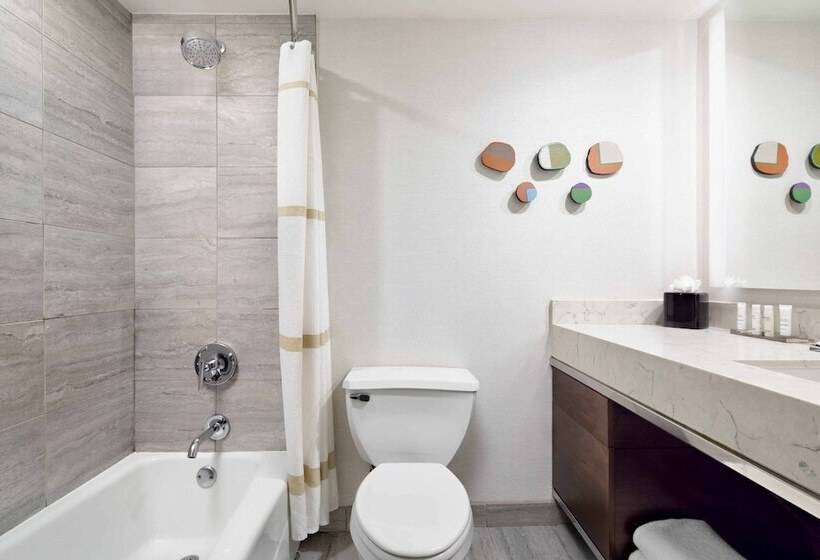 Номер Стандарт 2 Двуспальные Кровати, New York Laguardia Airport Marriott