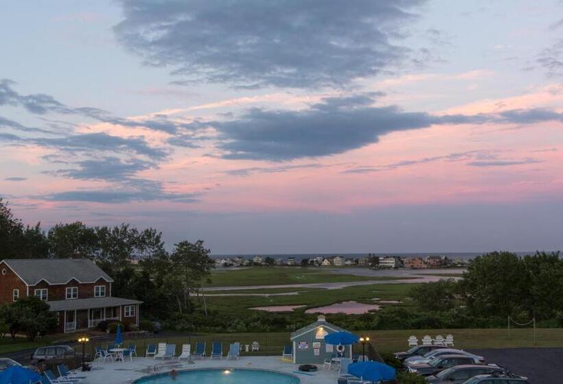 Люкс, Mariner Resort