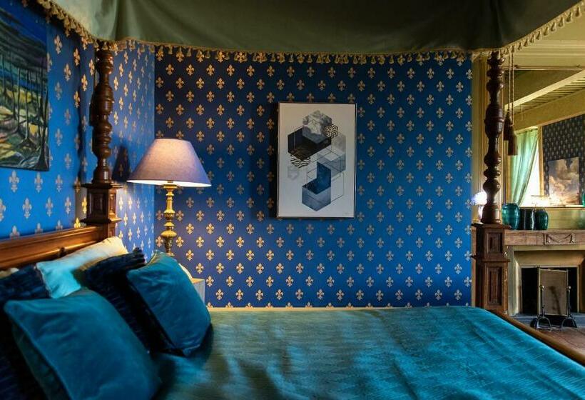 Номер Deluxe, Château De Pramenoux