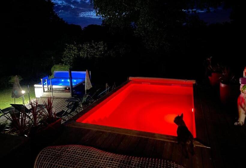 Апартаменты 1 Спальня Вид на Сад, Le Clos Dessyag