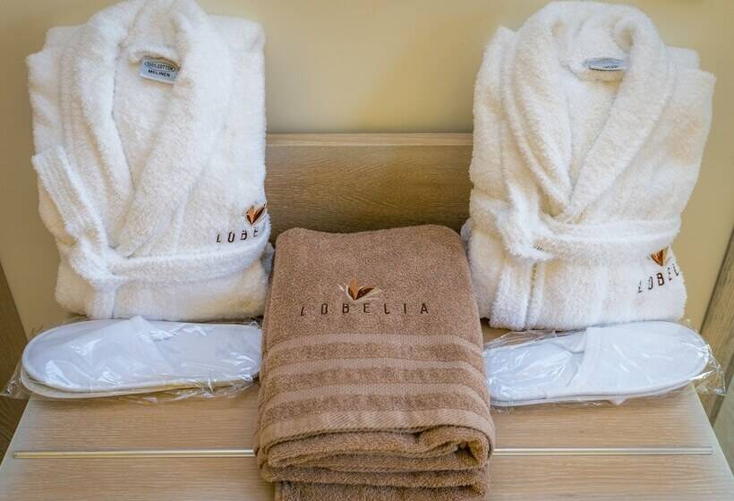 디럭스 스위트 킹 침대, Lobelia Luxury Suites