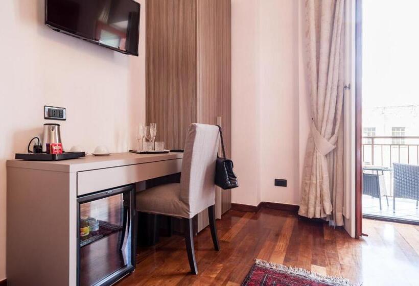 スーペリアの４人部屋, Dream House Pompei
