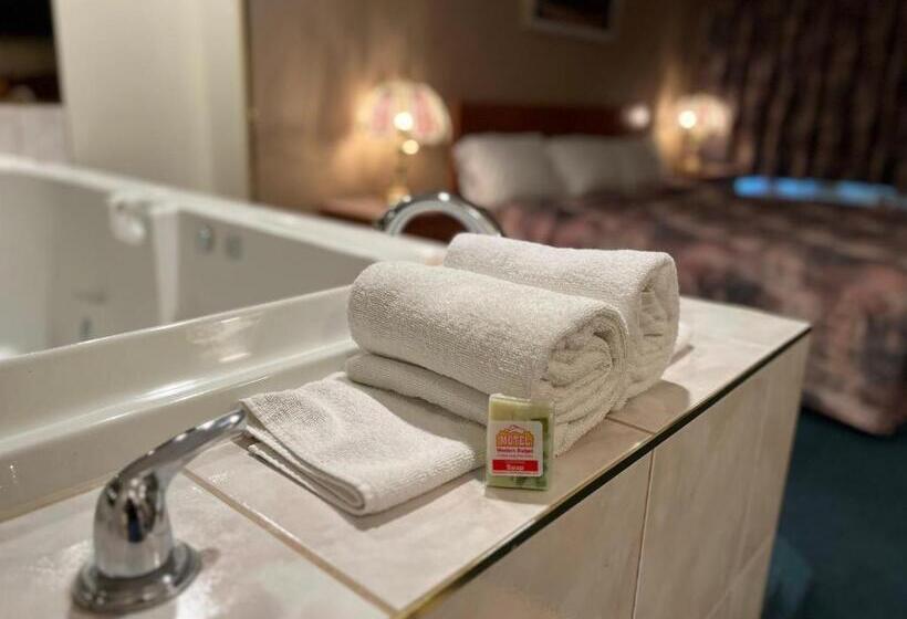 Стандартный Номер Кровать Кинг, Western Budget Motel #3 Whitecourt