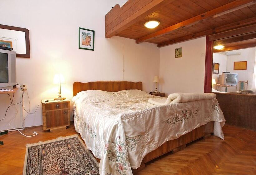 Апартаменты 1 Спальня, Apartment 1050