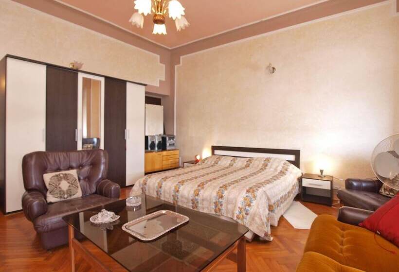 Апартаменты 1 Спальня, Apartment 1050
