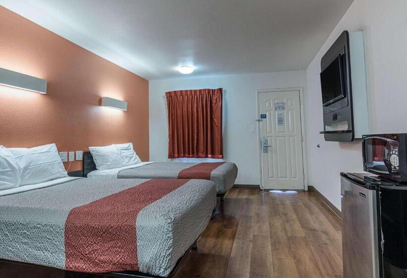 Четырехместный Номер Стандарт, Motel 6 Texarkana, Ar