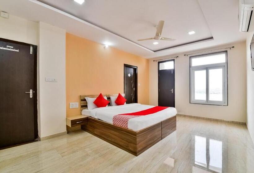 Трехместный Номер Классика, Oyo 61373  Paradise