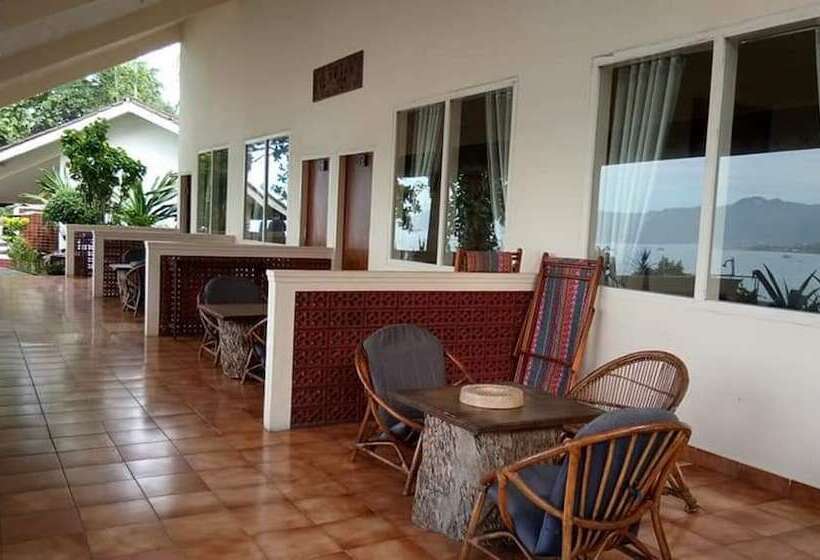 Трехместный Номер Deluxe, Bunga Ayu Seaside Resort
