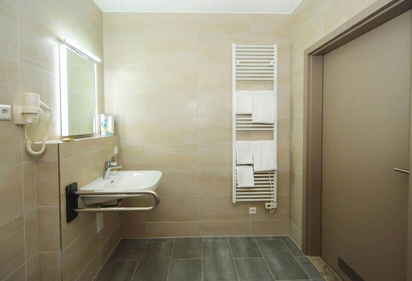 장애인을 위한 스탠다드 룸, Filderhof Reutlingen