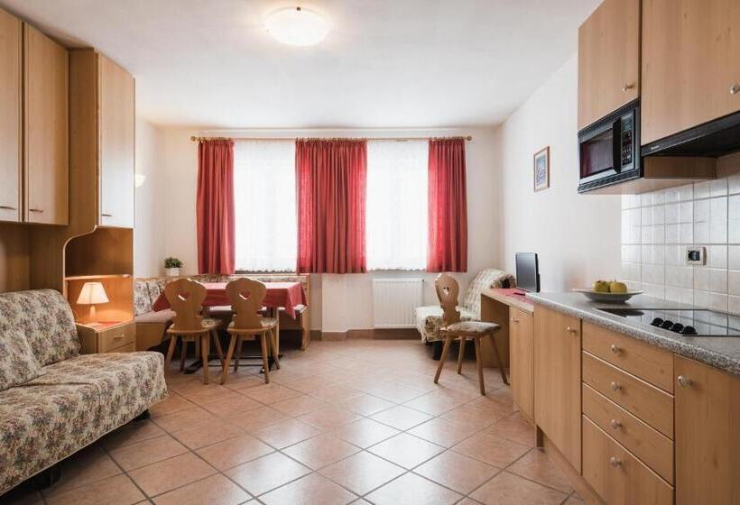 استودیوی سوپریور, Apparthotel Sellaronda