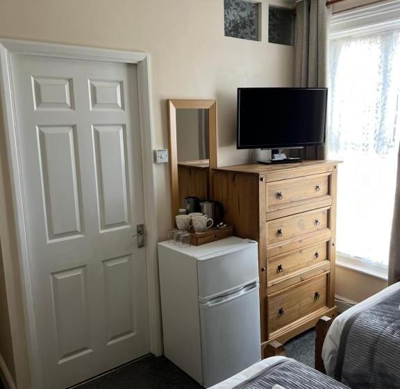 Семейный Номер, Willows Guest House