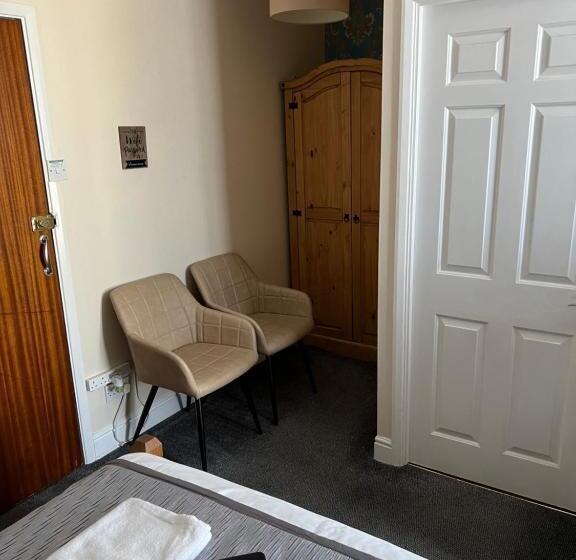 Семейный Номер, Willows Guest House