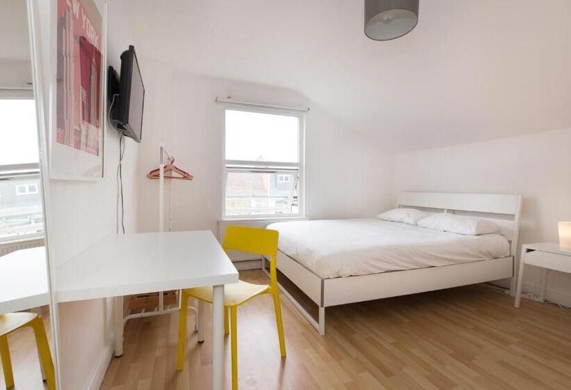 Номер Стандарт, Tooting Broadway Studios & Rooms By Dc London Rooms