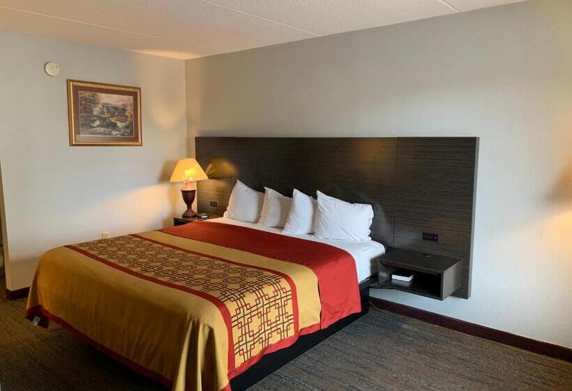 带大床的标准间, Travelodge By Wyndham Pigeon Forge