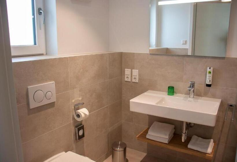 Family Suite, Trendic