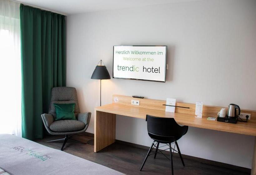 Family Suite, Trendic
