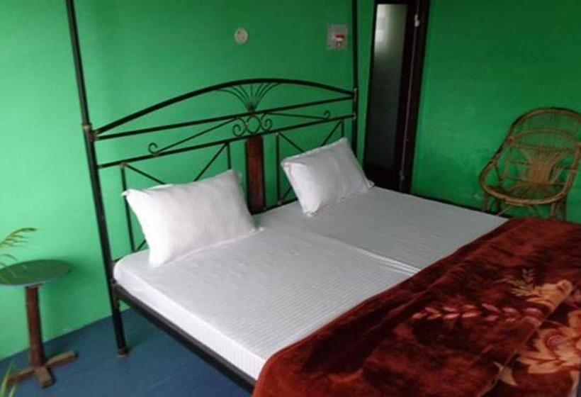 اتاق لوکس, Fabexpress 180 Degree Resort